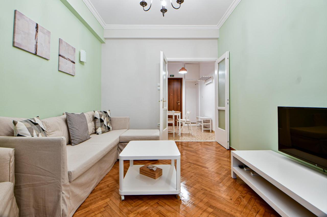 Thiras Lovely Apartment By Zain Athen Exterior foto